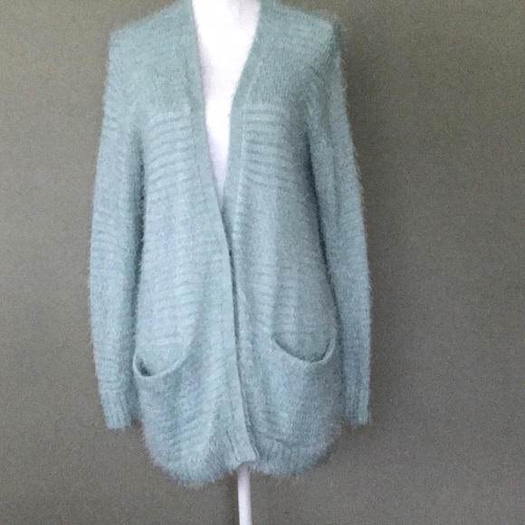 hinge Sweaters - Hinge “boyfriend” eyelash sweater.